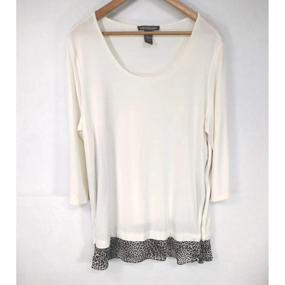 Kate & Mallory Women XL Top Chiffon Hem Side Zippers ¾ Sleeve Ivory Animal Print